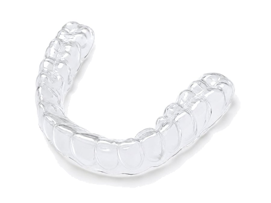 A clear retainer for one arch.